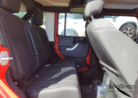 2018 Jeep Wrangler Unlimited Sahara z USA, uszkodzony, nr VIN 1C4BJWEGXJL913539